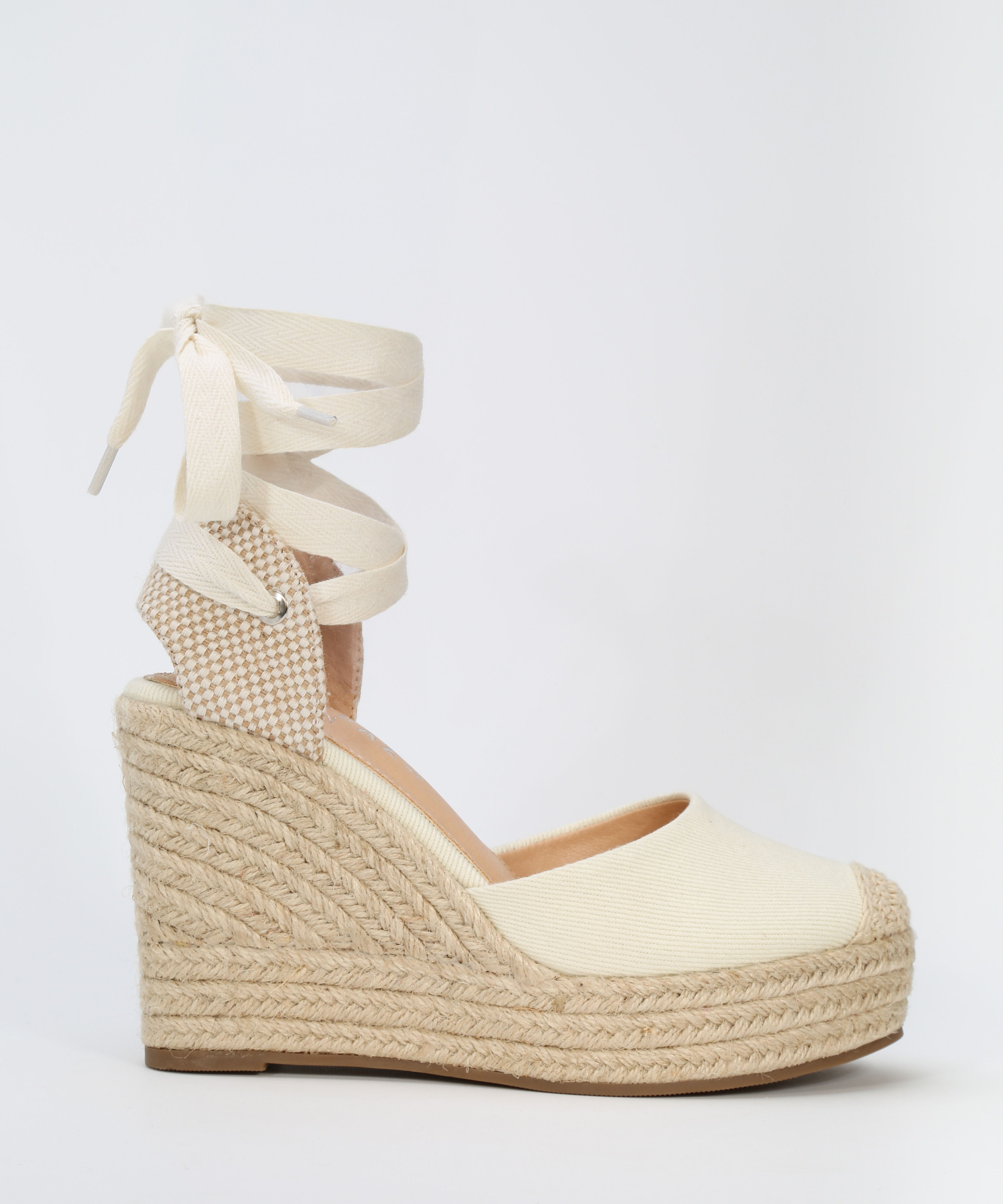 Cunhas de esparto com amarra&ccedil;&atilde;o